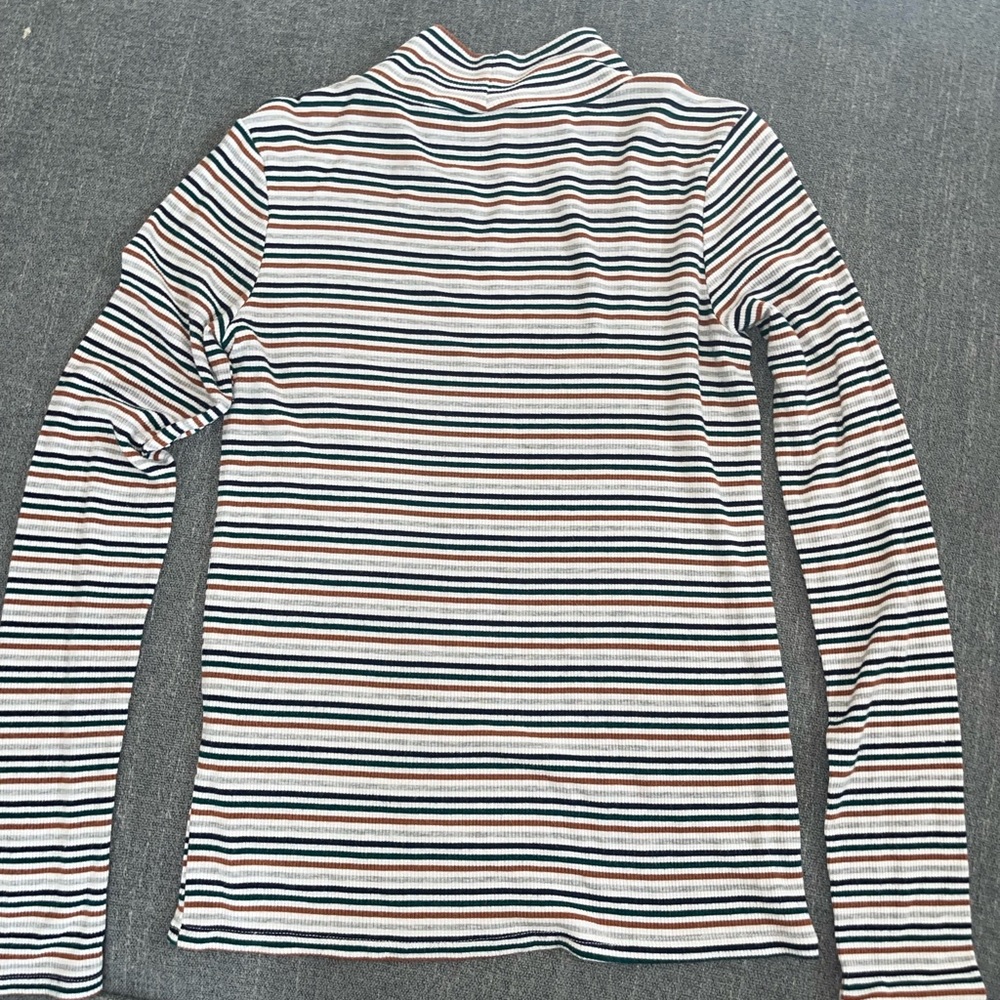 Mock-neck Long Sleeve